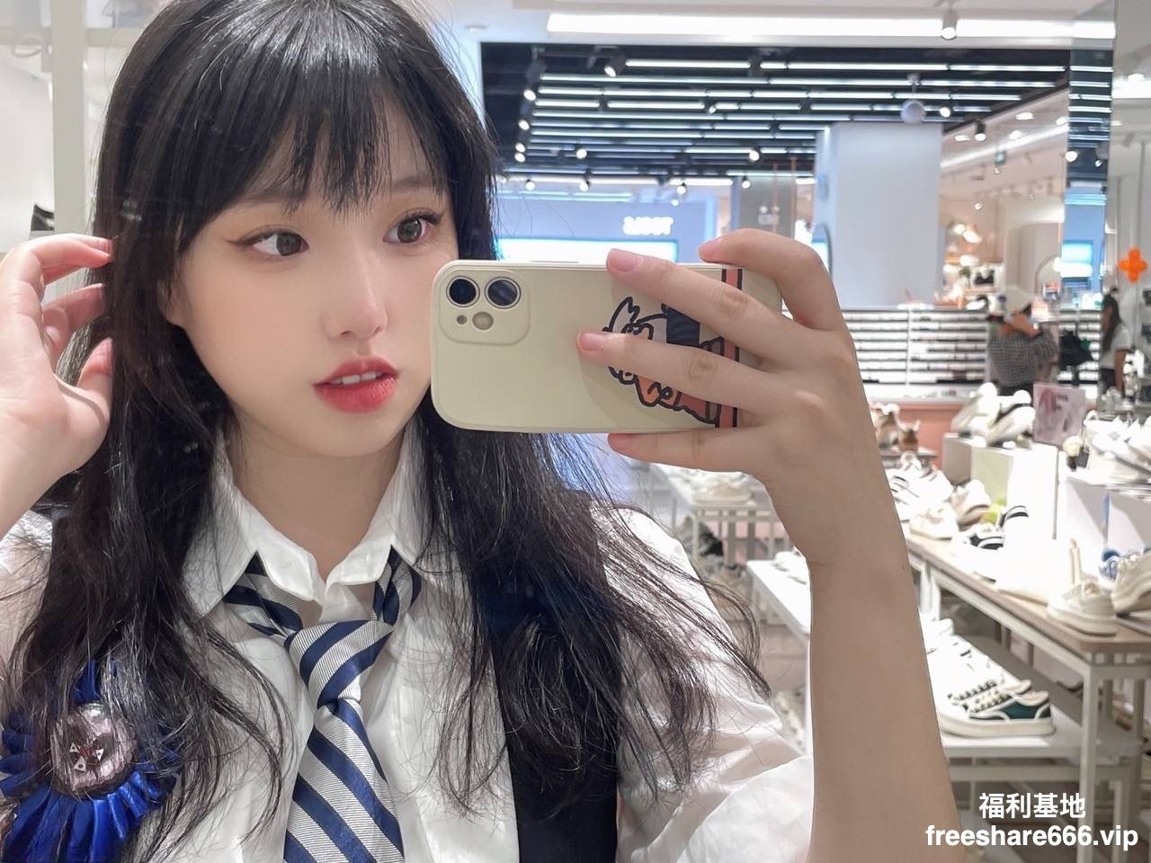 独家泄密流出系列99弹44V/48P/6.2G